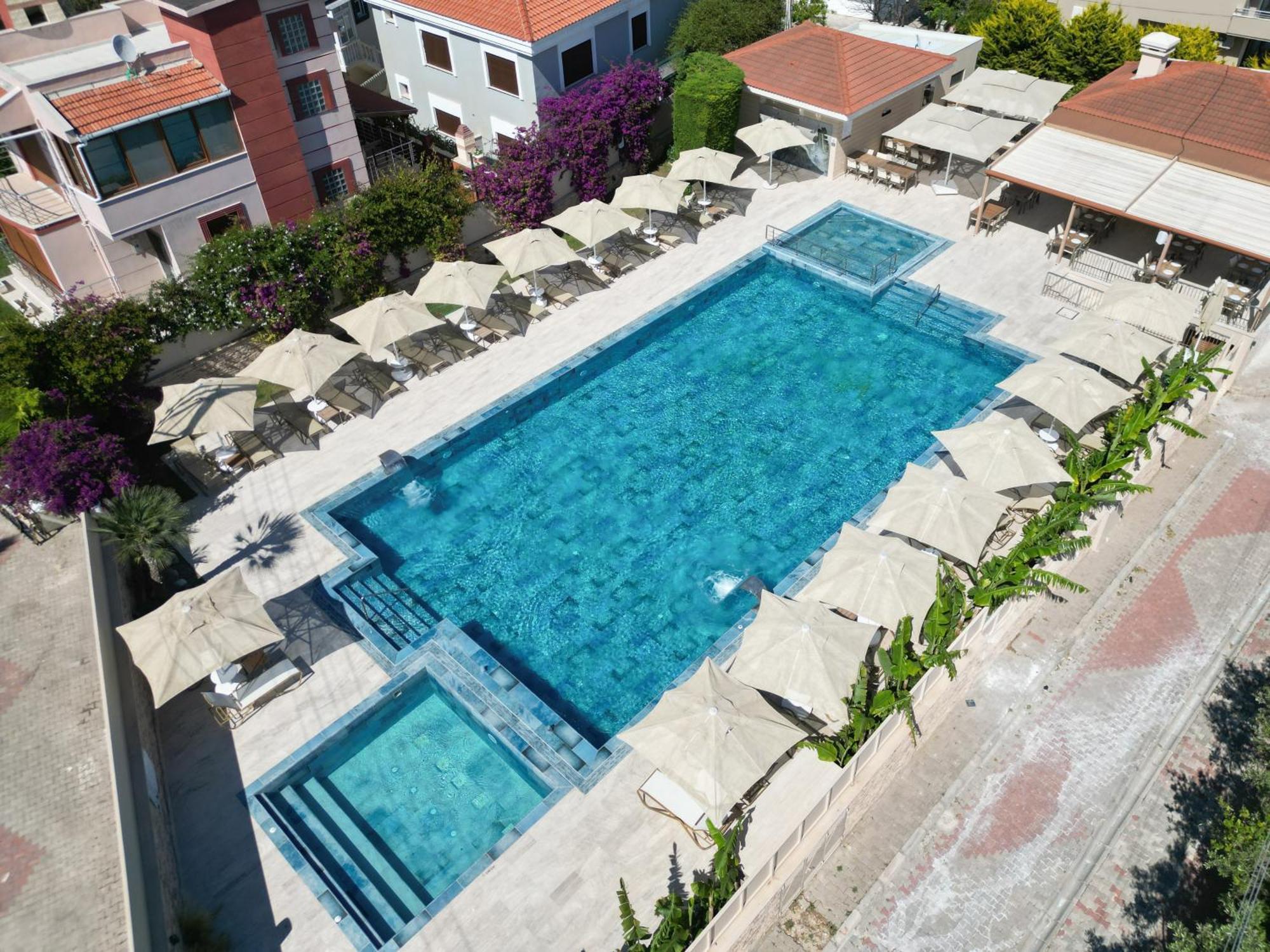 Kamer Exclusive Hotel & Suites Çeşme Exterior foto